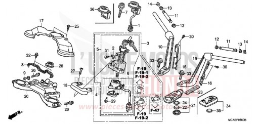 TUYAU DE GUIDON/PONT SUPERIEUR GL1800F de 2015